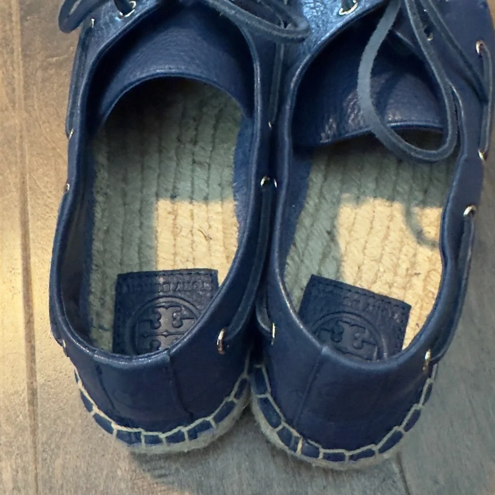 Tory Burch Navy Leather Espadrille Boat Shoes. Size 8. New, no box.